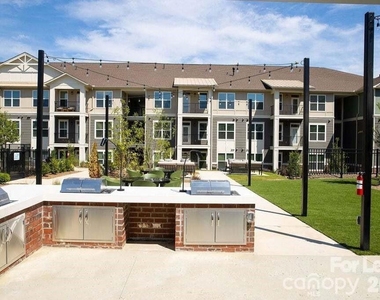 102 Kennedy Ridge Way - Photo Thumbnail 16