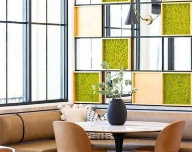 102 Kennedy Ridge Way - Photo Thumbnail 8