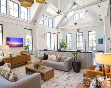 102 Kennedy Ridge Way - Photo Thumbnail 4