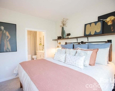 102 Kennedy Ridge Way - Photo Thumbnail 32