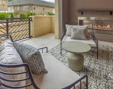 2426 Vail Avenue - Photo Thumbnail 11