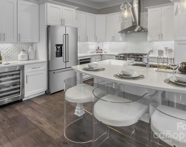 2426 Vail Avenue - Photo Thumbnail 14