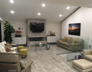 16 North Stonington - Photo Thumbnail 11