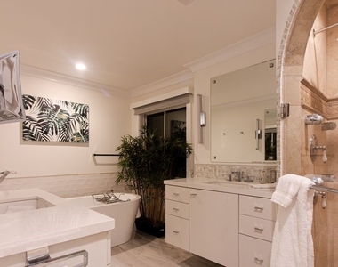 16 North Stonington - Photo Thumbnail 5
