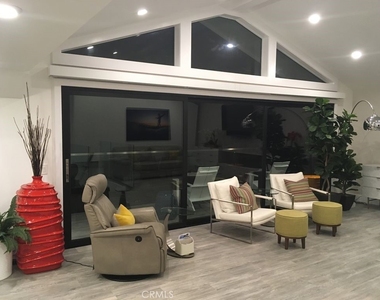 16 North Stonington - Photo Thumbnail 2