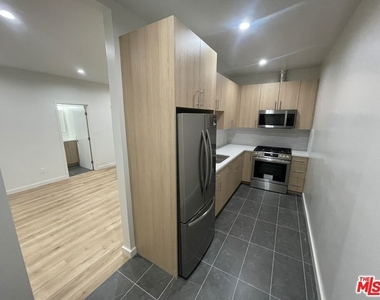 5320 W Olympic - Photo Thumbnail 6
