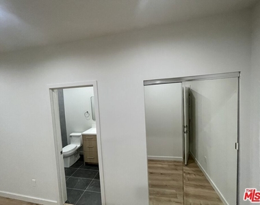 5320 W Olympic - Photo Thumbnail 3