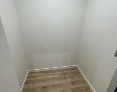 5320 W Olympic - Photo Thumbnail 4
