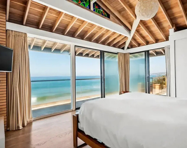 24608 Malibu Road - Photo Thumbnail 26