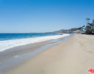 24608 Malibu Road - Photo Thumbnail 16