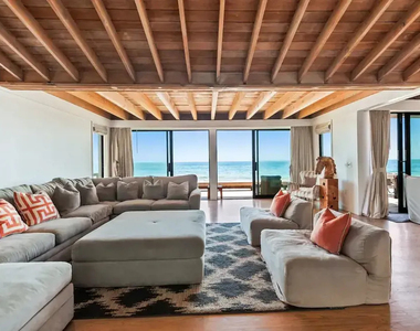 24608 Malibu Road - Photo Thumbnail 4