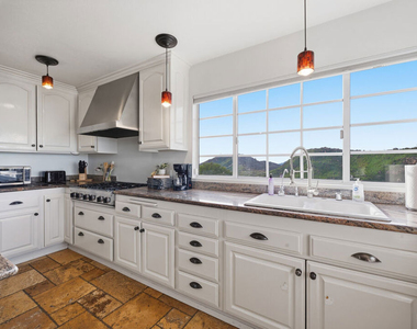 501 Sadie Road - Photo Thumbnail 10