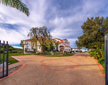 501 Sadie Road - Photo Thumbnail 6