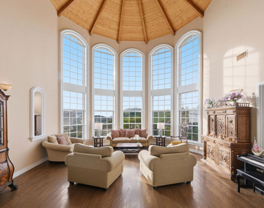 501 Sadie Road - Photo Thumbnail 9