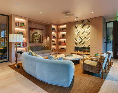700 Broadway - Photo Thumbnail 25