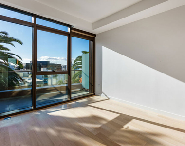 700 Broadway - Photo Thumbnail 14