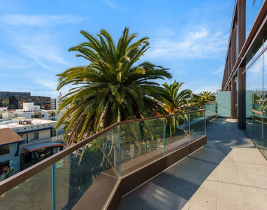 700 Broadway - Photo Thumbnail 18