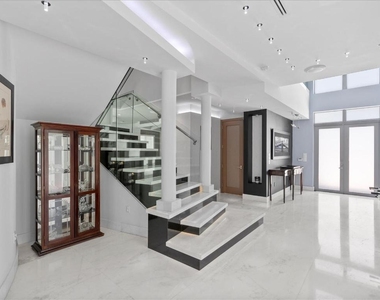 3917 S Le Jeune Road - Photo Thumbnail 40