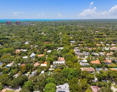3917 S Le Jeune Road - Photo Thumbnail 21
