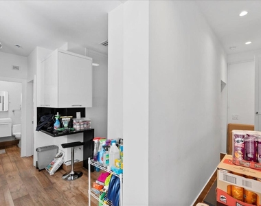 3917 S Le Jeune Road - Photo Thumbnail 57