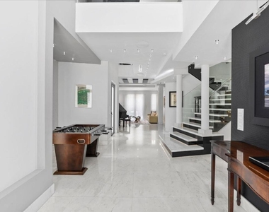 3917 S Le Jeune Road - Photo Thumbnail 35