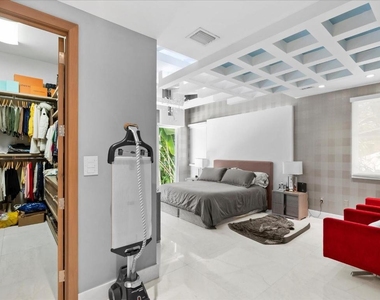 3917 S Le Jeune Road - Photo Thumbnail 70