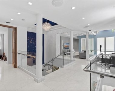 3917 S Le Jeune Road - Photo Thumbnail 63
