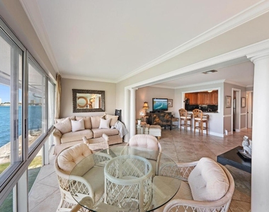 400 Wilma Circle - Photo Thumbnail 15