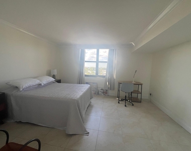 3400 N Ocean Drive - Photo Thumbnail 18