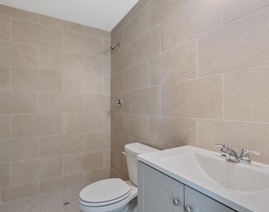 1405 Avenue G - Photo Thumbnail 16