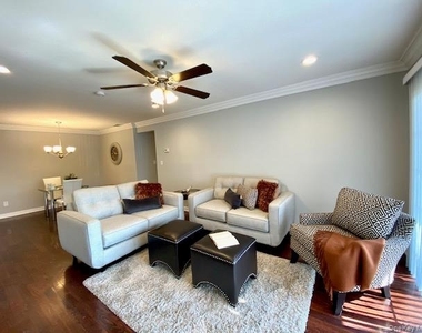 105 Westwood Drive - Photo Thumbnail 4