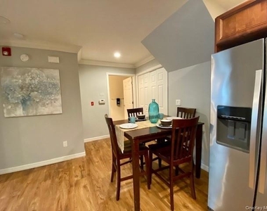 2200 Dolphin Lane - Photo Thumbnail 4