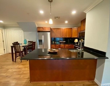2200 Dolphin Lane - Photo Thumbnail 2