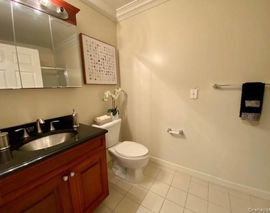2200 Dolphin Lane - Photo Thumbnail 7