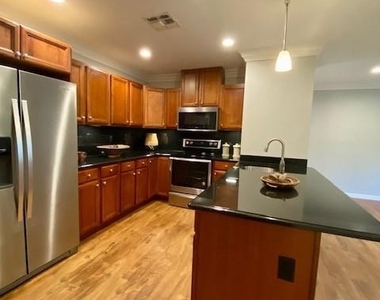 2200 Dolphin Lane - Photo Thumbnail 3
