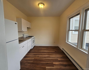2 Somerset Avenue - Photo Thumbnail 11