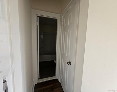 2 Somerset Avenue - Photo Thumbnail 7