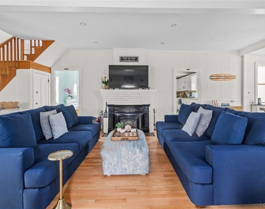 639 Ocean Breeze Walk - Photo Thumbnail 3