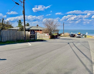188 Hallock Landing Road - Photo Thumbnail 20