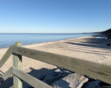 188 Hallock Landing Road - Photo Thumbnail 18