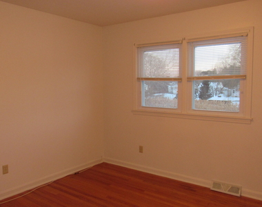 34b Commodore Street - Photo Thumbnail 16