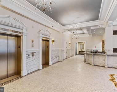 1811 Chestnut Street - Photo Thumbnail 4