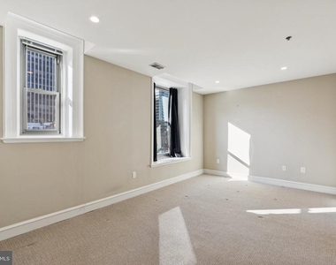 1811 Chestnut Street - Photo Thumbnail 17