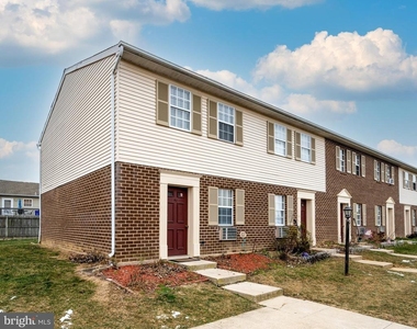 65 North St - Photo Thumbnail 8