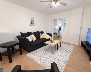 131 Livingston Avenue - Photo Thumbnail 2