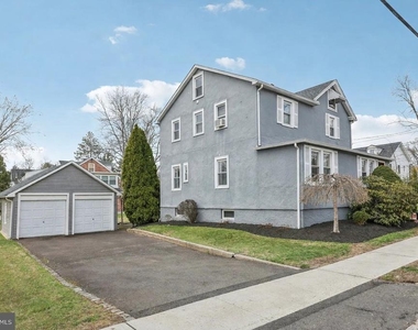 131 Livingston Avenue - Photo Thumbnail 15
