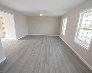 241 Morgans Court - Photo Thumbnail 12