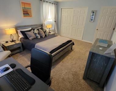 3300 Sanibel Circle - Photo Thumbnail 10