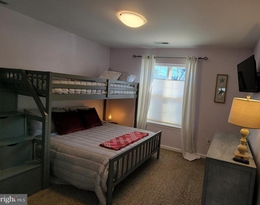 3300 Sanibel Circle - Photo Thumbnail 12
