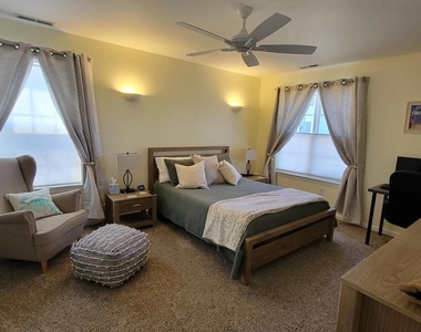 3300 Sanibel Circle - Photo Thumbnail 7